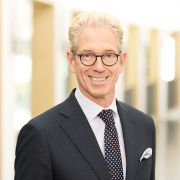 Dr. Andreas Gassen