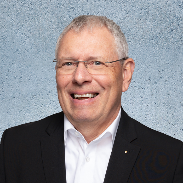 MITTE:<br />Joerg Jubelt